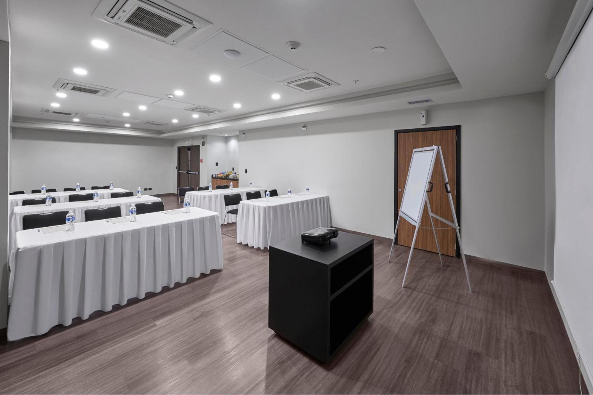 City Express By Marriott Monterrey Lindavista Guadalupe  المظهر الخارجي الصورة